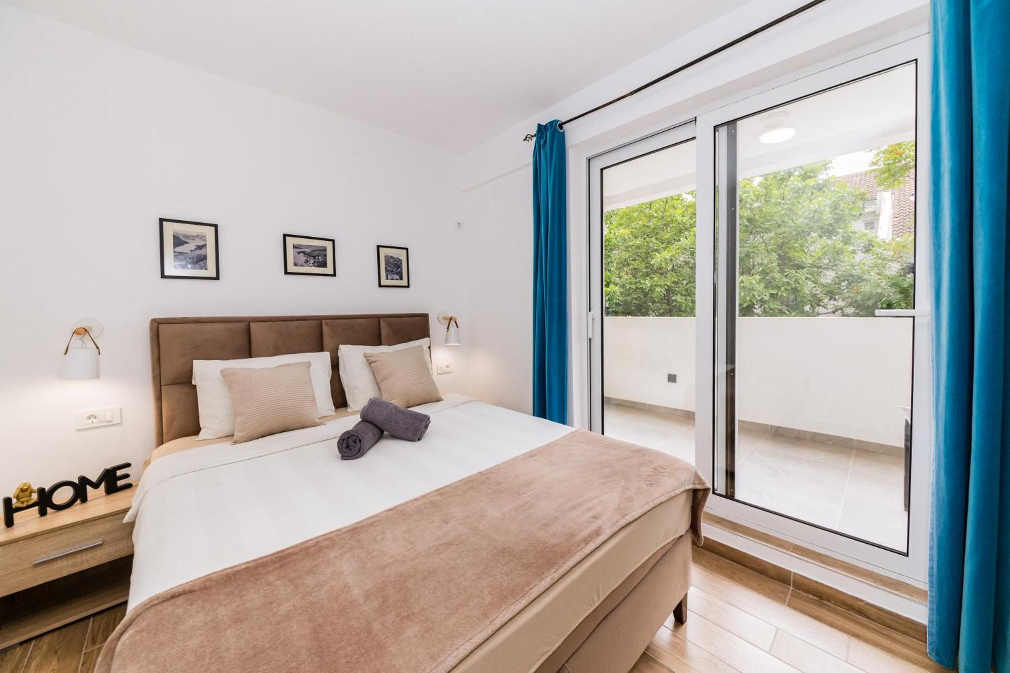 Paun Apartment Cattaro Esterno foto