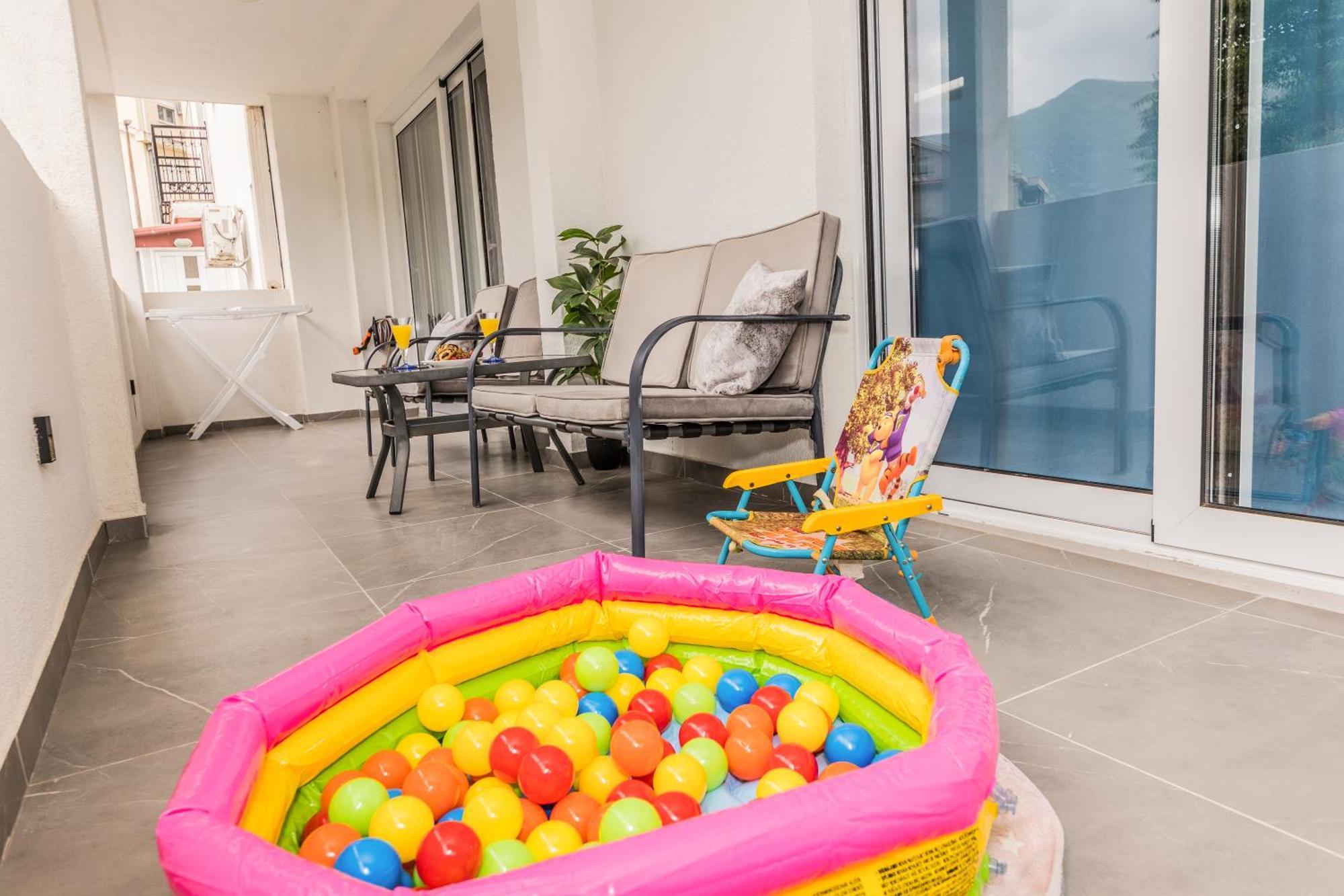 Paun Apartment Cattaro Esterno foto